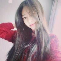 红色唯美女生头像
