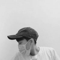孤独悲伤的男生头像图片大全