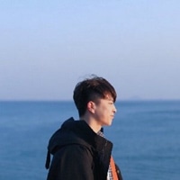 qq情侣头像一张一人男生帅气