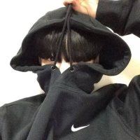 qq情侣头像一张一人男生帅气