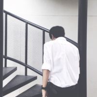 女生喜欢的干净的男生头像