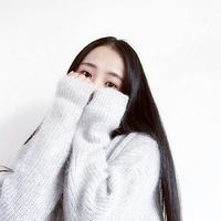 干净简单的女生头像