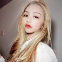 干净简单的女生头像
