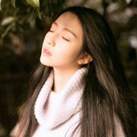 素雅干净的女生头像
