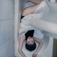 欧美头像女生简单气质
