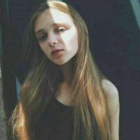 欧美头像女生简单气质