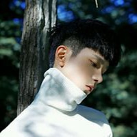 干净白色男生头像