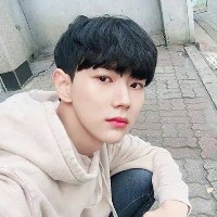 干净阳光的男生头像