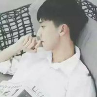 短发男生魅力头像