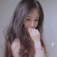 简约清新微笑女生头像