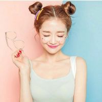 简约清新微笑女生头像