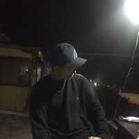 炫酷冷漠的男生头像