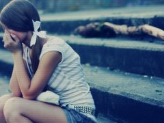 心烦伤感流泪说说 伤感爱情句子让人流泪