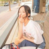 清纯的女生头像图片