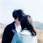 接吻情侣头像一对两张 情侣头像接吻的两张