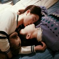 接吻情侣头像一对两张
