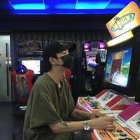 微信头像酷酷的男生头像