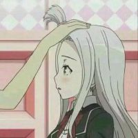 清新酷酷女生头像卡通