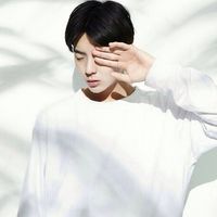 阳光快乐的微信男生头像