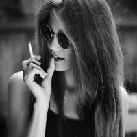 欧美范酷酷的女生头像