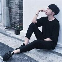冷漠帅气男生的qq头像