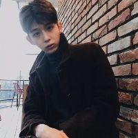 冷漠帅气男生的qq头像