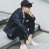 男生一个人伤感头像