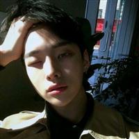 最高傲的微信男生头像
