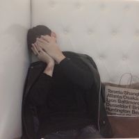 穿黑色衣服的男生头像