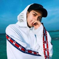 男生高傲气质头像