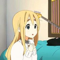 白色女生动漫头像