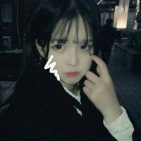 酷酷风格的女生头像