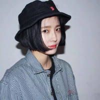 酷酷风格的女生头像