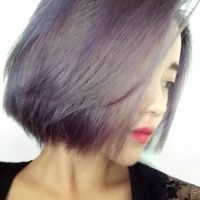 短发女生酷酷的头像