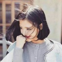 短发女生酷酷的头像
