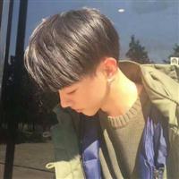 忧郁气质的男生头像