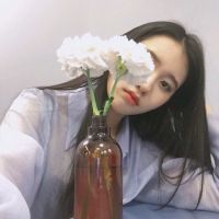 气质酷酷的头像女生