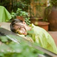 唯美女生头像绿色