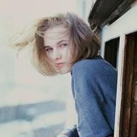 欧美知性女性微信头像