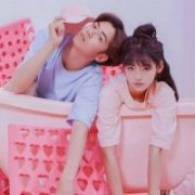 亮色系情侣微信头像