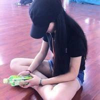 戴帽子霸气的女生头像
