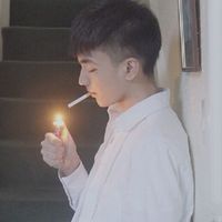 小清新白衬衫男生头像