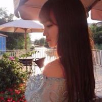 露背的女生头像，很迷人！