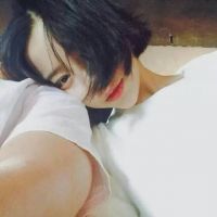 清新可爱的短发女生头像