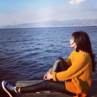 海边的伤感女生头像