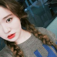 俏皮可爱的女生头像