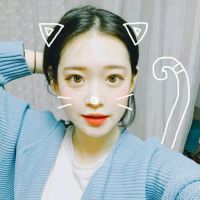 俏皮可爱的女生头像