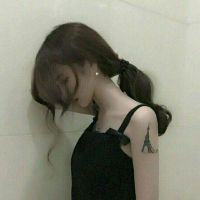 傲慢的微信女生头像