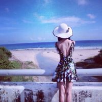 女生夏天海边头像图片