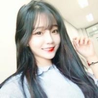 微笑迷人的女生微信头像